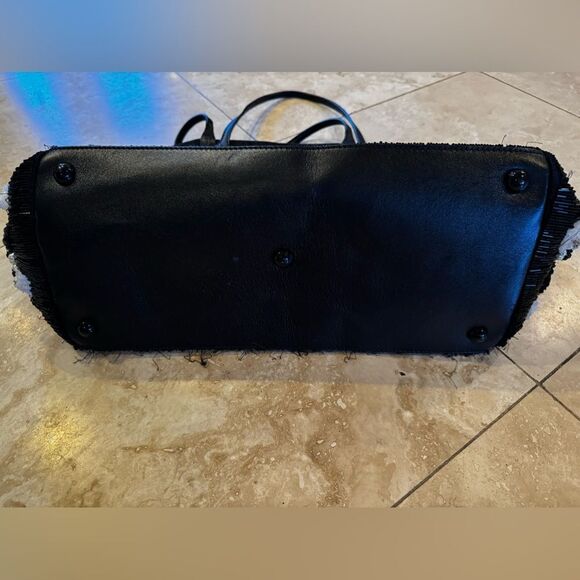 **ULTRA RARE** AUTH VALENTINO BEADED FLOWER BAG - Picture 9 of 16